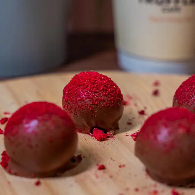 Pink Truffles · 12 pcs